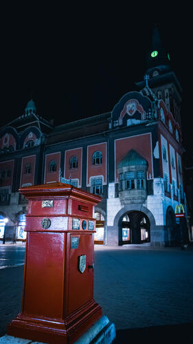 Postbox in front of Town Hall